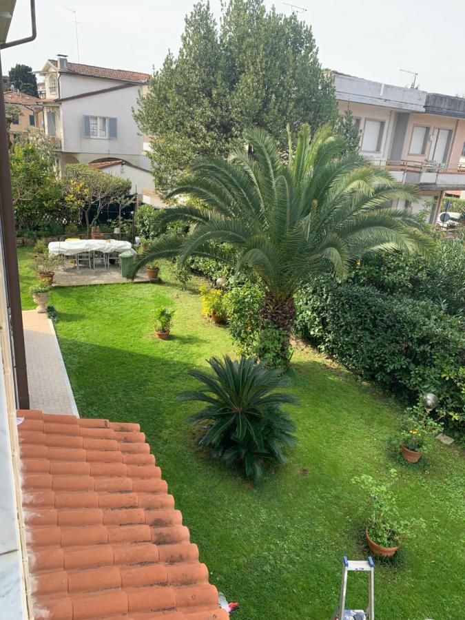 La Casa Di Vale Marina di Massa Exterior photo