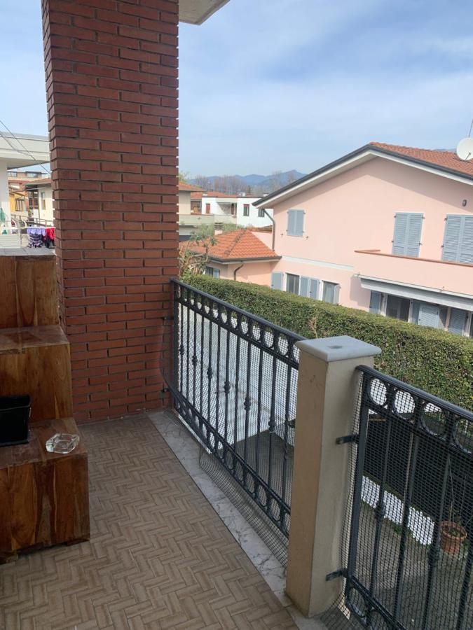 La Casa Di Vale Marina di Massa Exterior photo